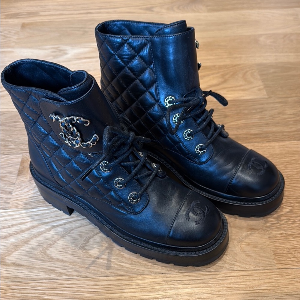Chanel Black Quilted 2021 Interlocking CC Logo Combat Boots